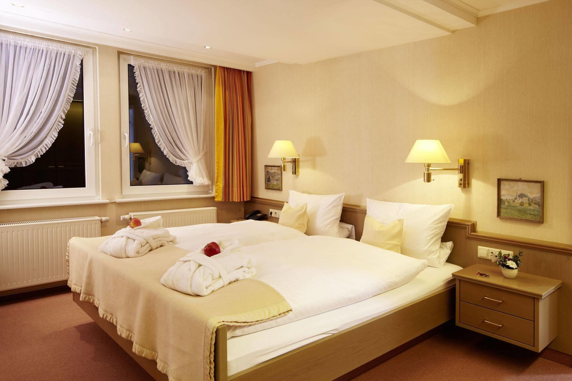 Romantik Hotel Stoermann ชมาลเลนแบร์ก ภายนอก รูปภาพ