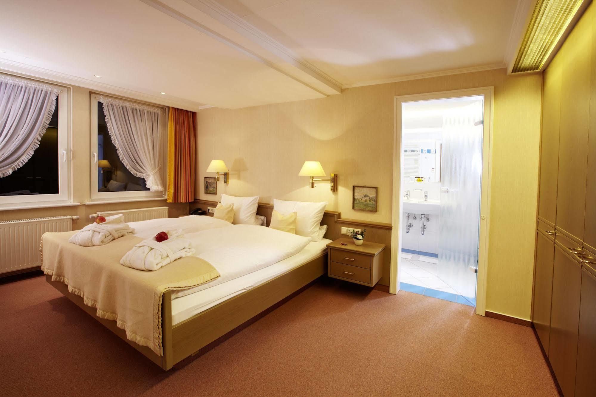 Romantik Hotel Stoermann ชมาลเลนแบร์ก ภายนอก รูปภาพ