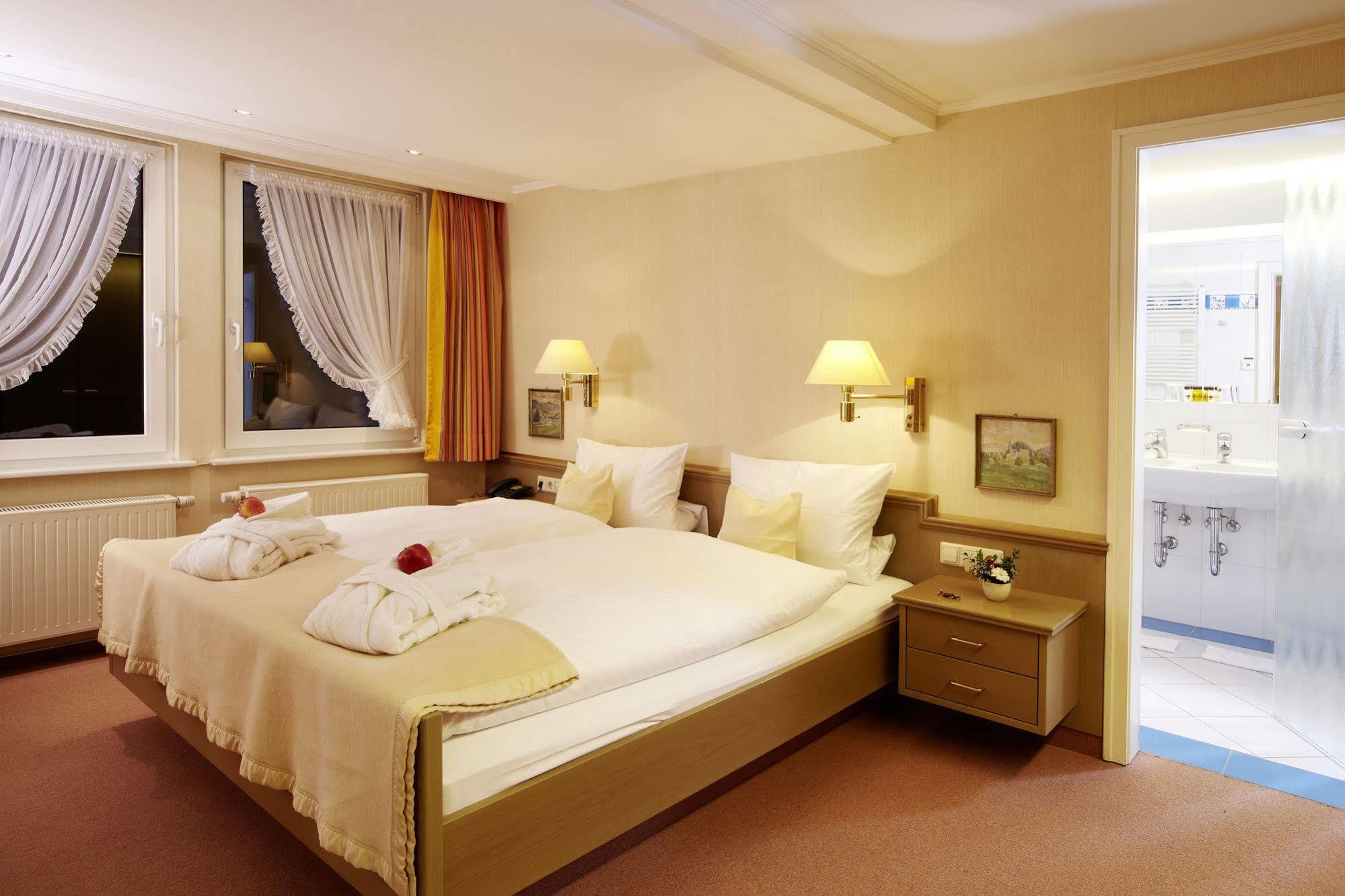 Romantik Hotel Stoermann ชมาลเลนแบร์ก ภายนอก รูปภาพ